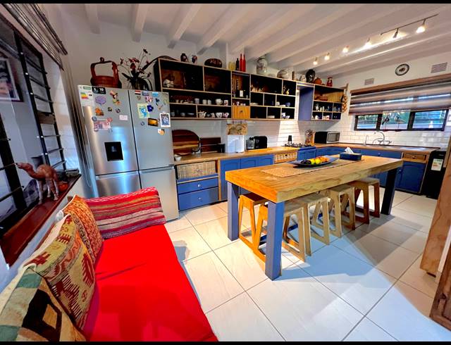 3 BEDROOM TOWNHOUSE TO LET IN UMKOMAAS